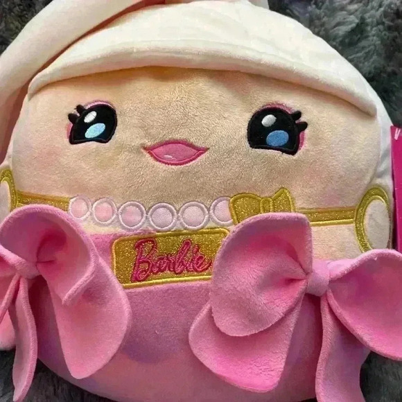Barbie Cuutopia Squishy Plush Inspired By Signature Look Collectible
Pink - Picture 11 of 16